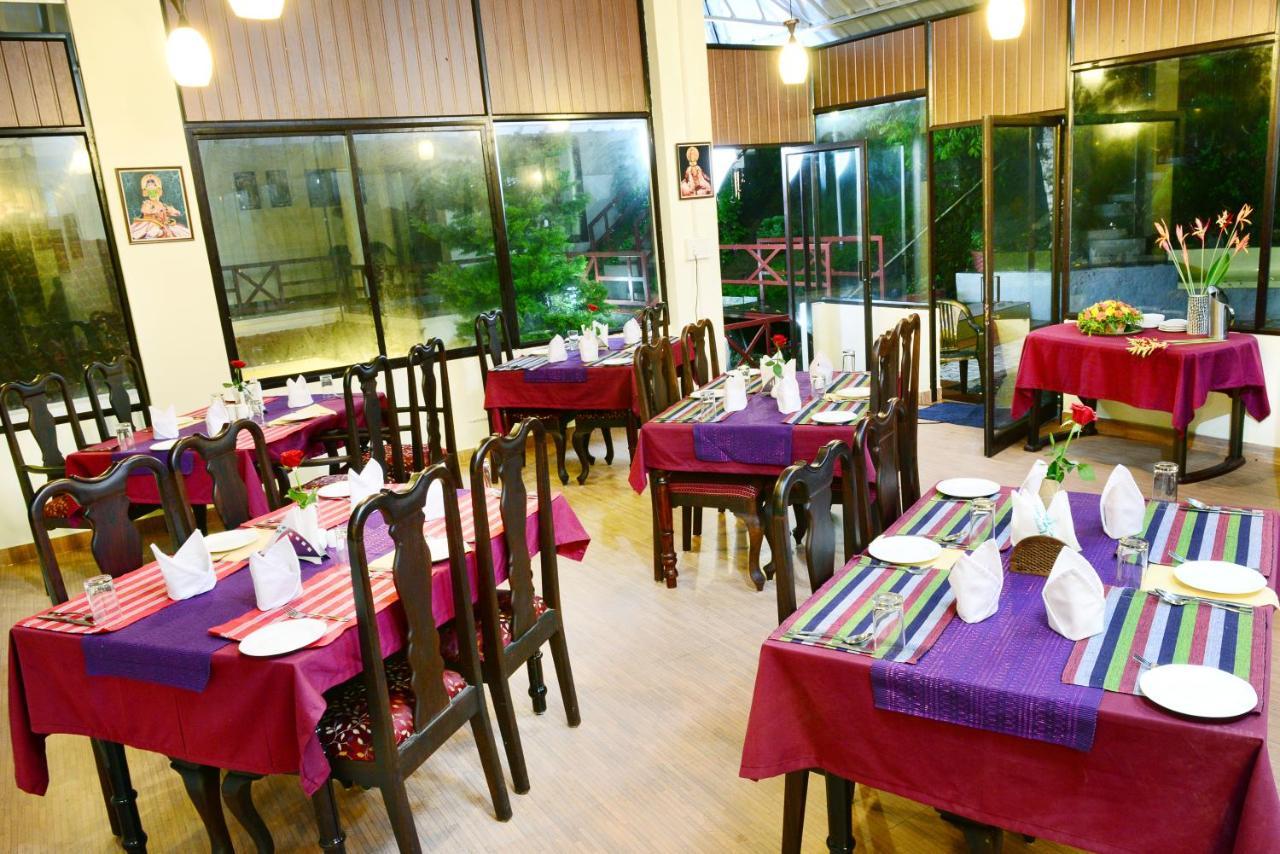 Violet Woods Hotell Munnar Eksteriør bilde